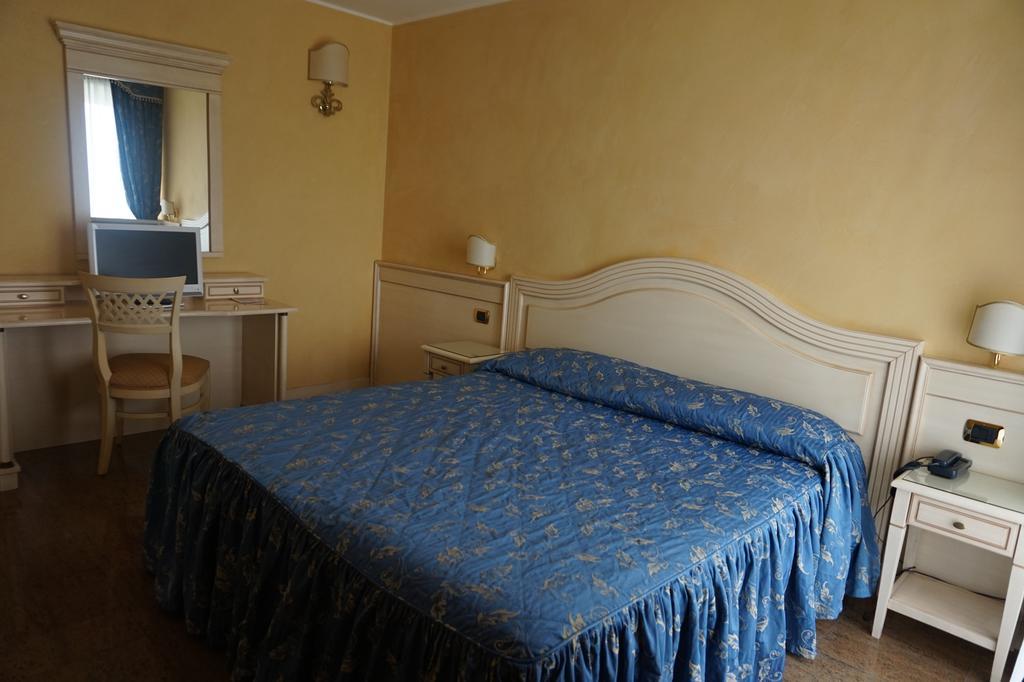 Hotel Columbus Lignano Sabbiadoro Exteriér fotografie