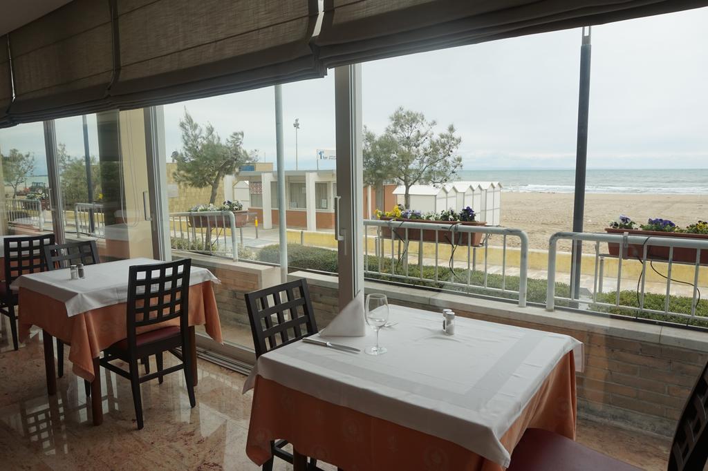 Hotel Columbus Lignano Sabbiadoro Exteriér fotografie