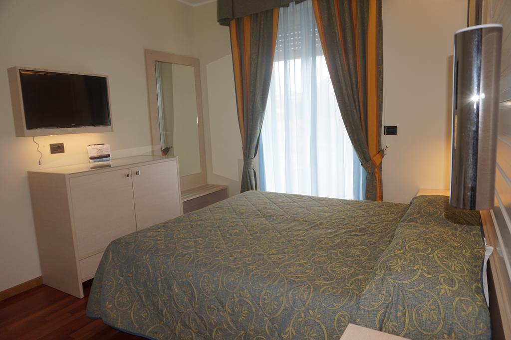 Hotel Columbus Lignano Sabbiadoro Exteriér fotografie