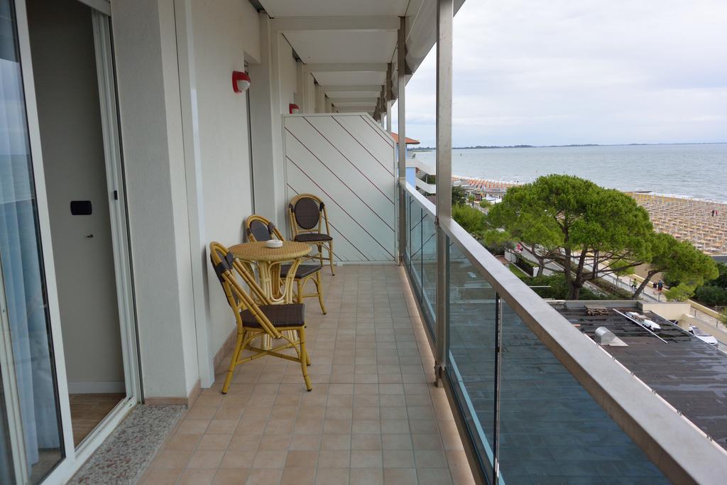 Hotel Columbus Lignano Sabbiadoro Pokoj fotografie